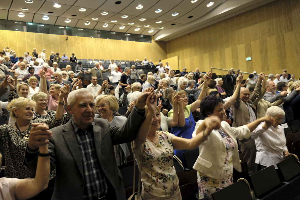 hymn aula